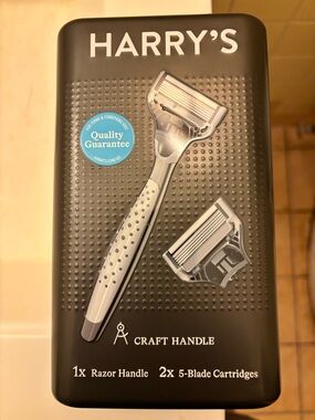 Harry's Silver & Black Razor Handle with 5-Blade Cartridges